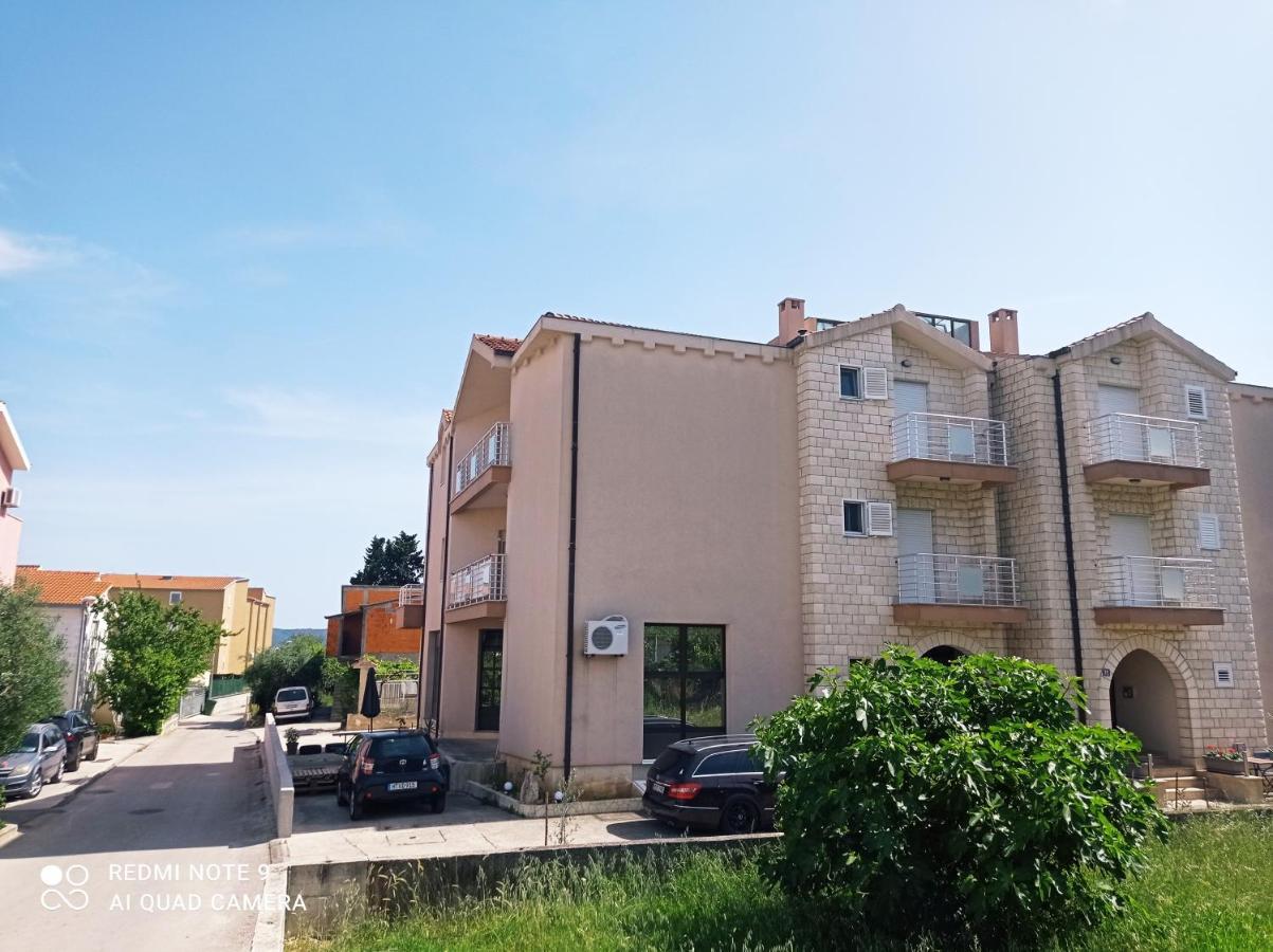 Appartamento Mala Marta, 60qm Room, Near Kaštela